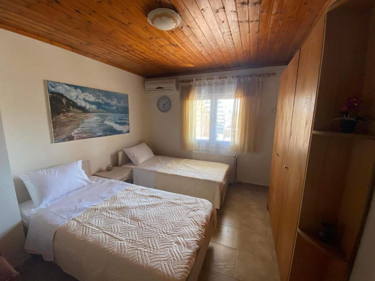 Villa Theo Marathiás Buitenkant foto